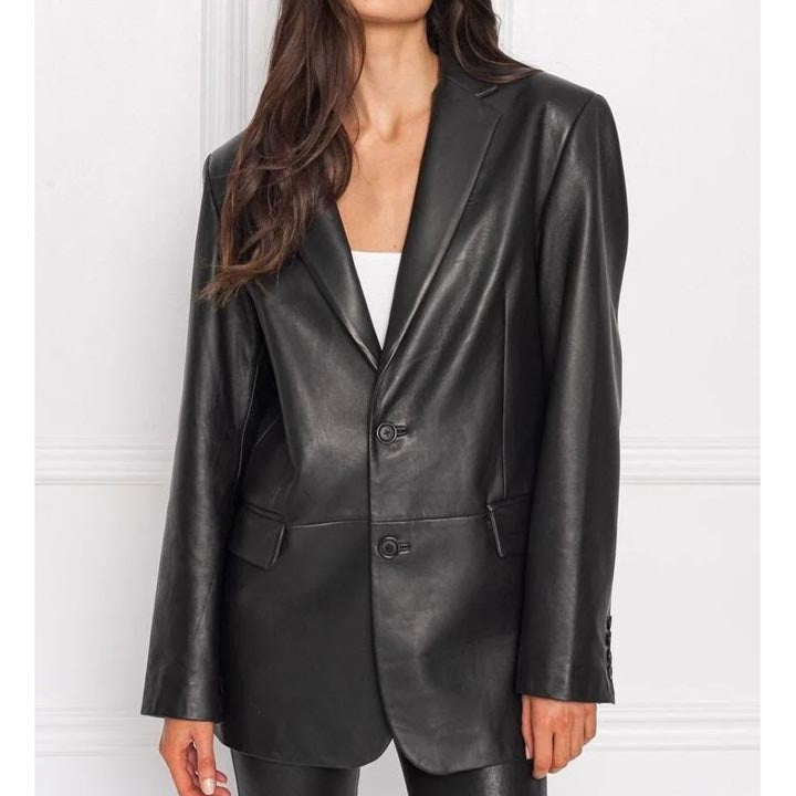 Blazer en cuir noir pour femme