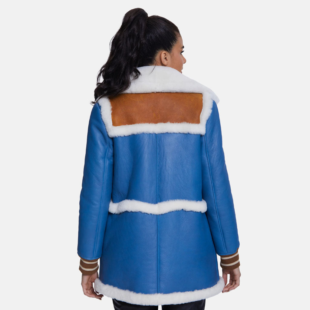 Veste en peau de mouton bleue avec fourrure blanche pour femme