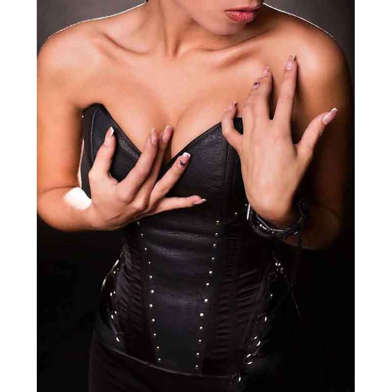 Corset en cuir avec surbuste