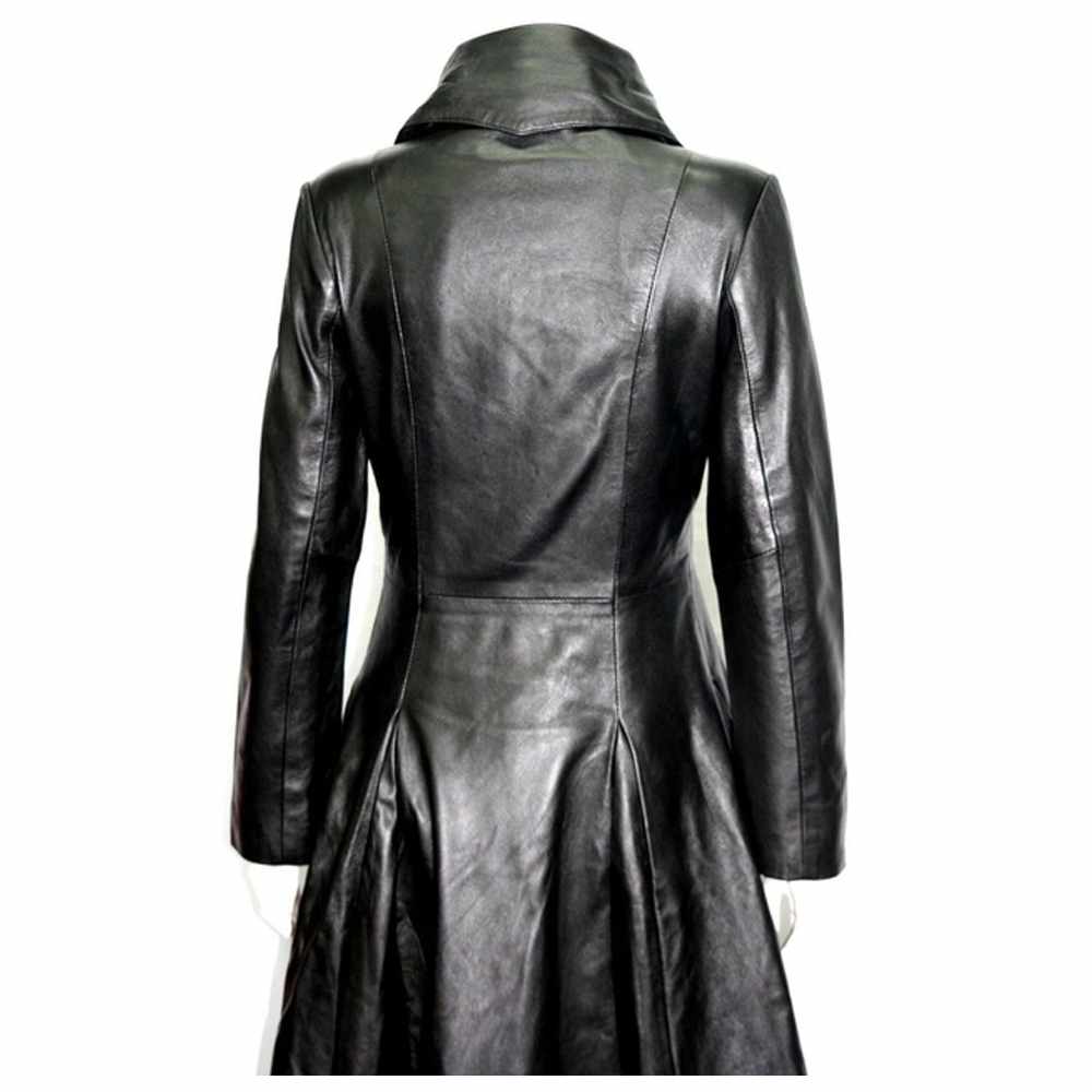 Manteau en cuir noir de minuit pour femme, long et tendance 