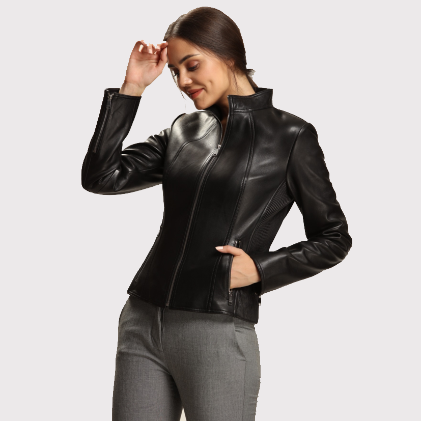 Veste en cuir noir luxueuse au design raffiné pour femme