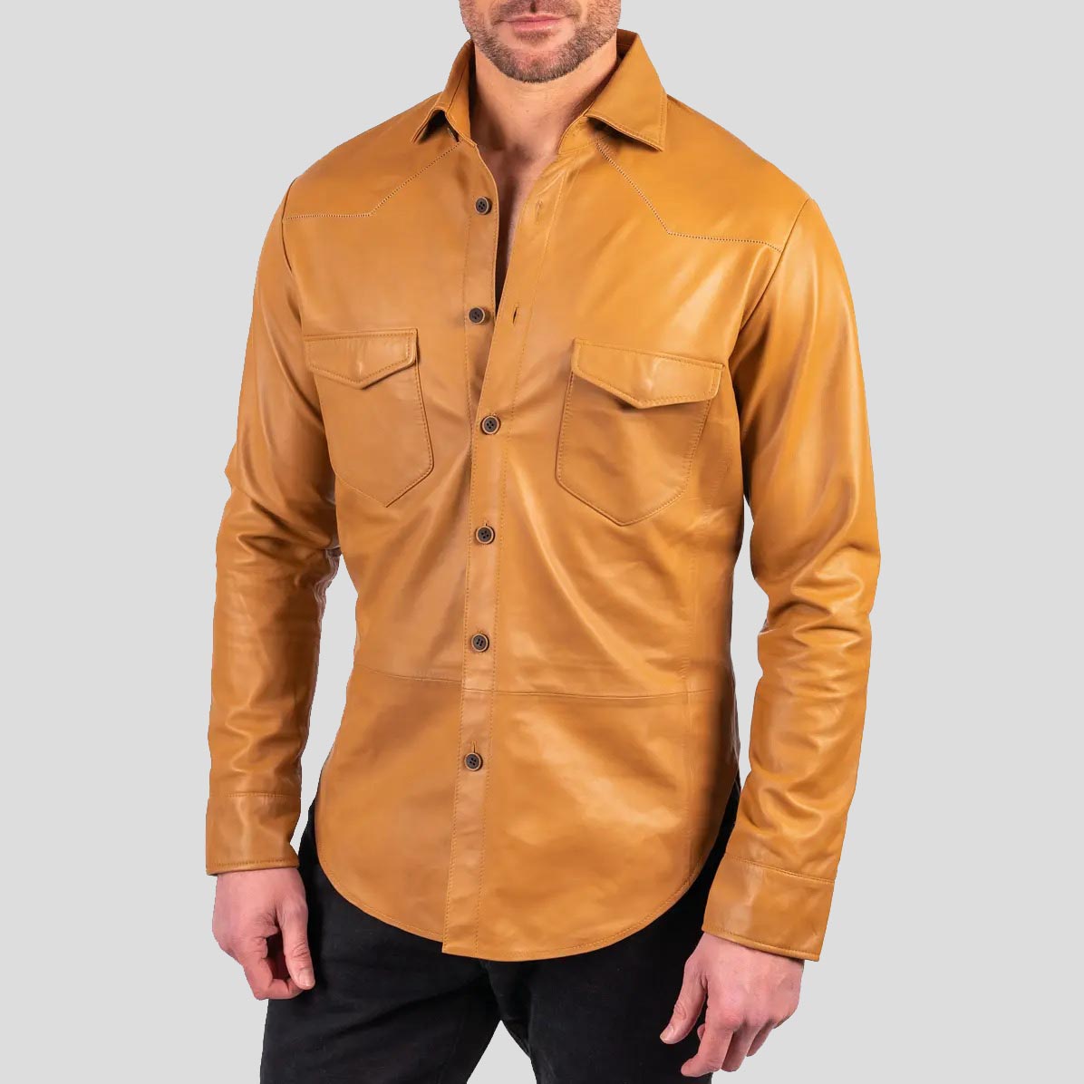 Chemise boutonnée en cuir d'agneau marron clair pour homme