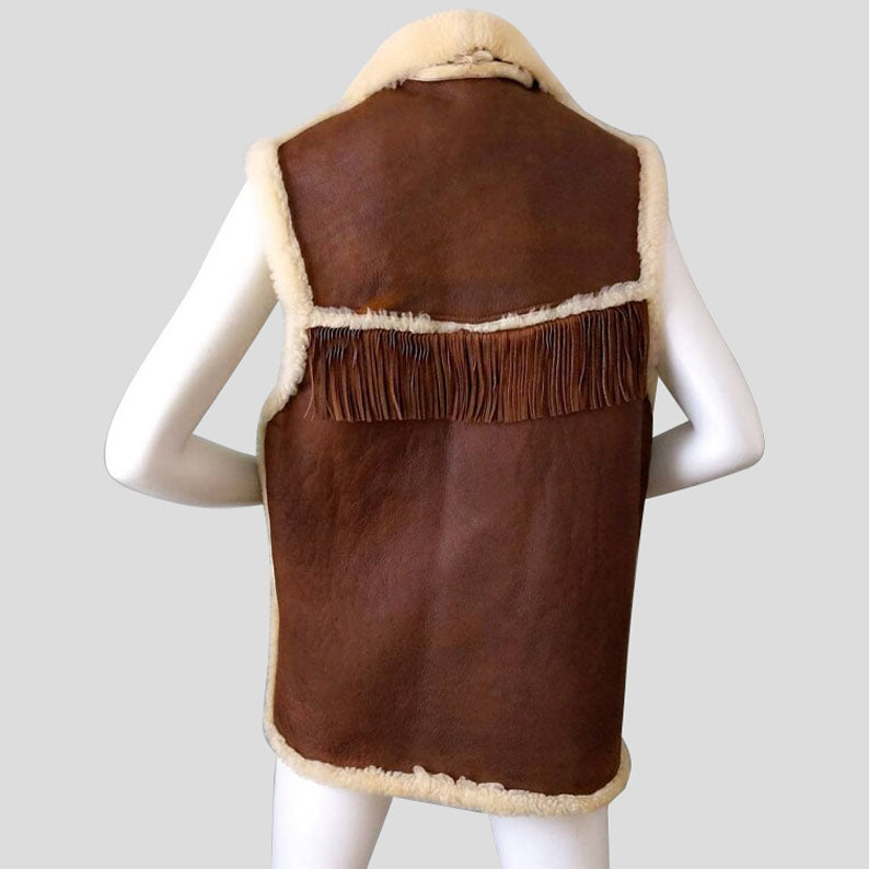 Gilet en cuir à franges en peau de mouton marron style bohème chic