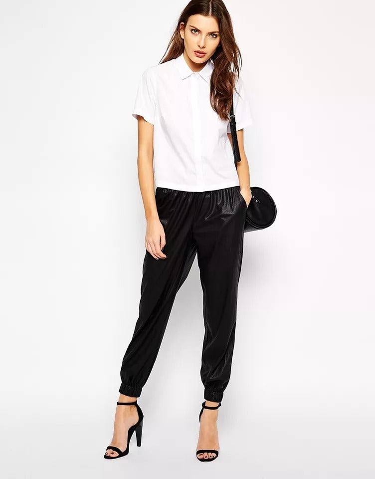 Pantalon de jogging en cuir d'agneau noir pour femme avec détails à lacets