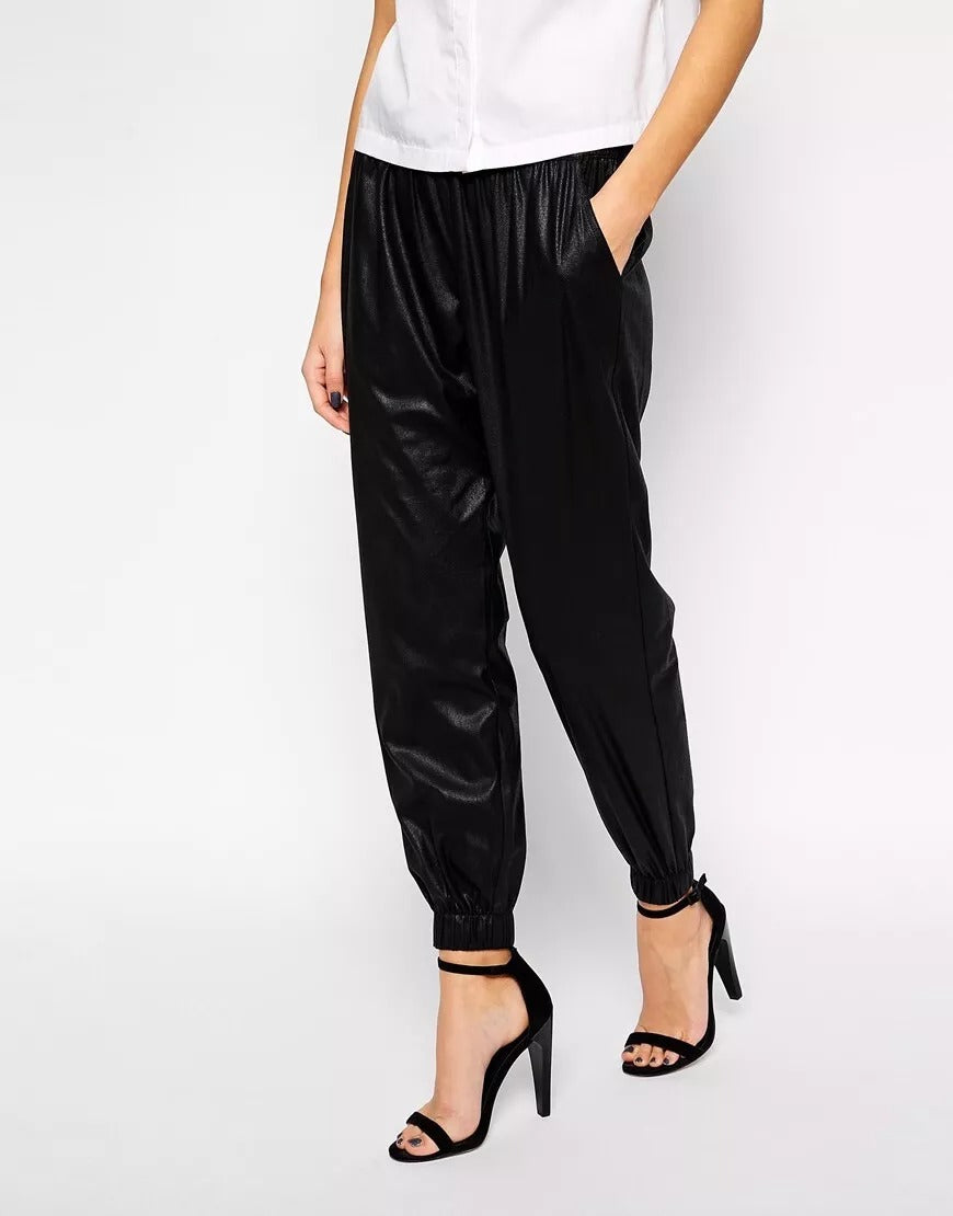 Pantalon de jogging en cuir d'agneau noir pour femme avec détails à lacets